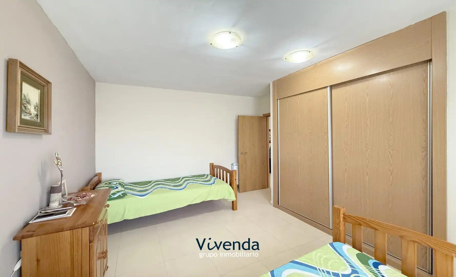 Habitación de Casa adosada en venta en Cedillo del Condado con Calefacción, Terraza y Trastero