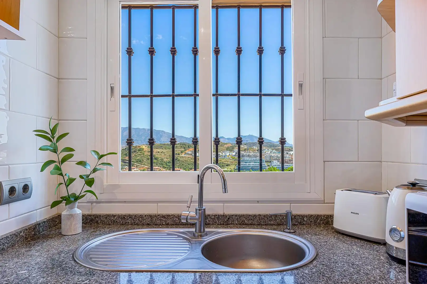 Cocina de Ático en venta en Mijas con Aire acondicionado, Calefacción y Jardín privado