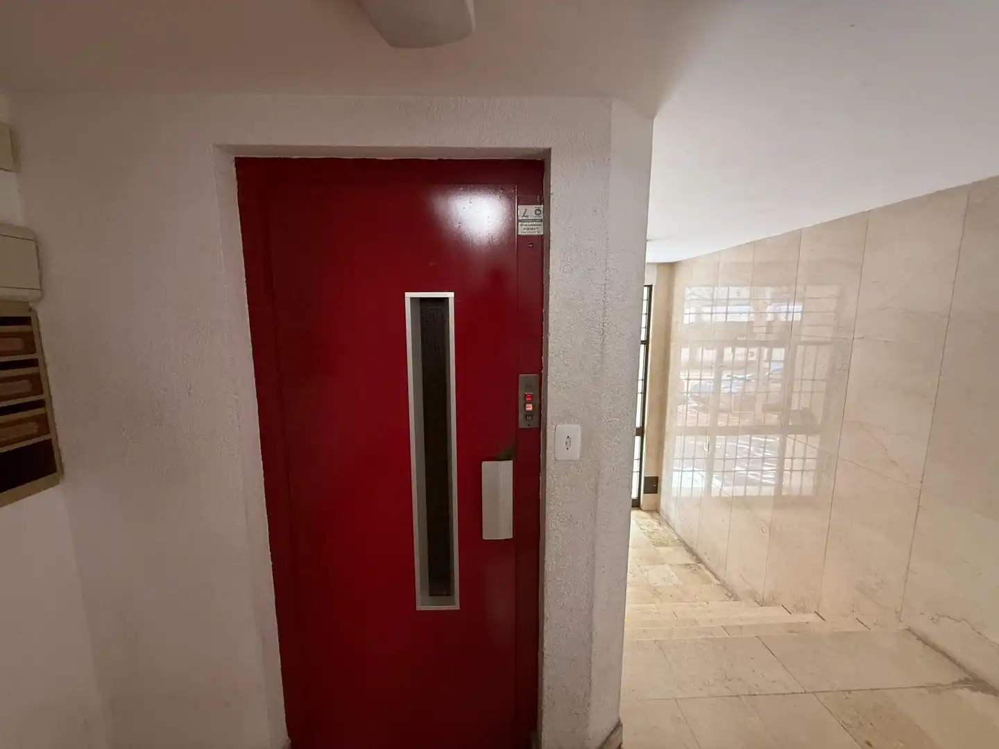 Wohnung zum Verkauf in Valencia mit Klimaanlage und Balkon