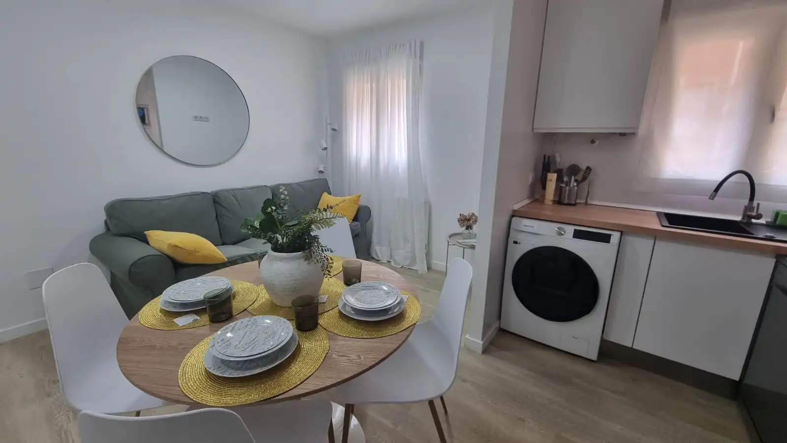 Wohnzimmer von Wohnung zum Verkauf in Santander mit Heizung, Möbliert und Ofen