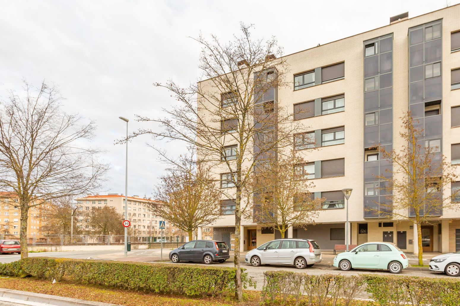 Vista exterior de Pis en venda en  Pamplona / Iruña amb Calefacció, Parquet i Traster