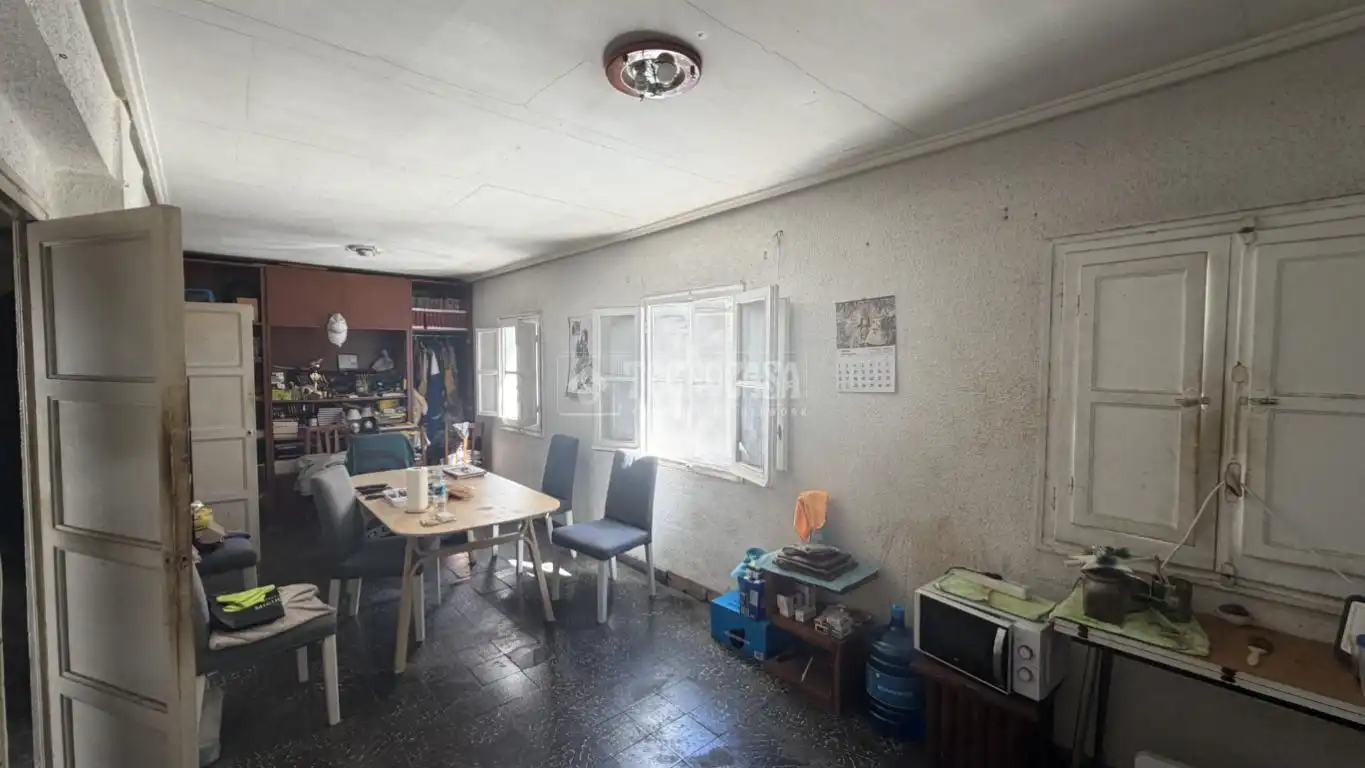 Flat for sale in Valencia  with Balcony