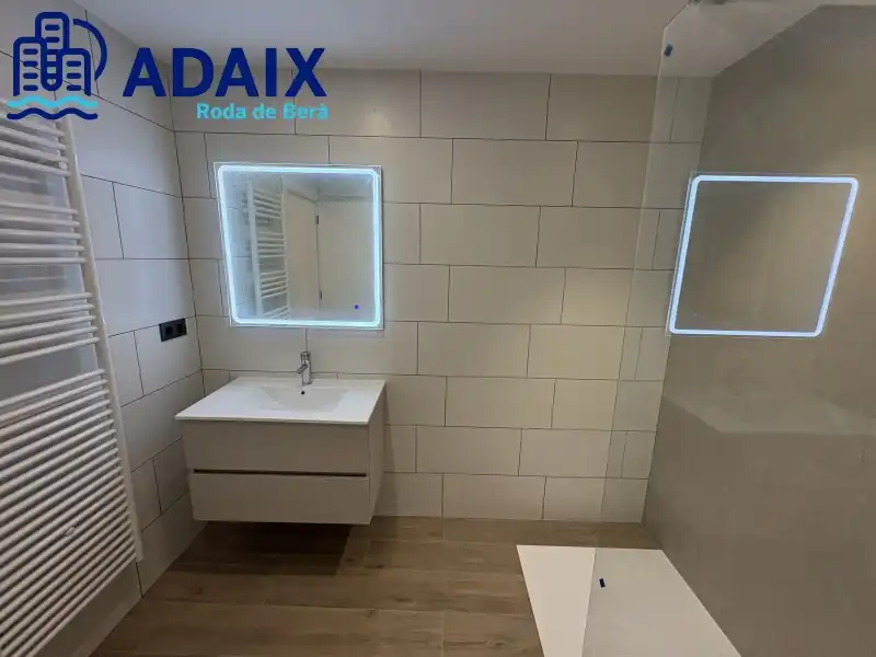 Baño de Planta baja en venta en Roda de Berà