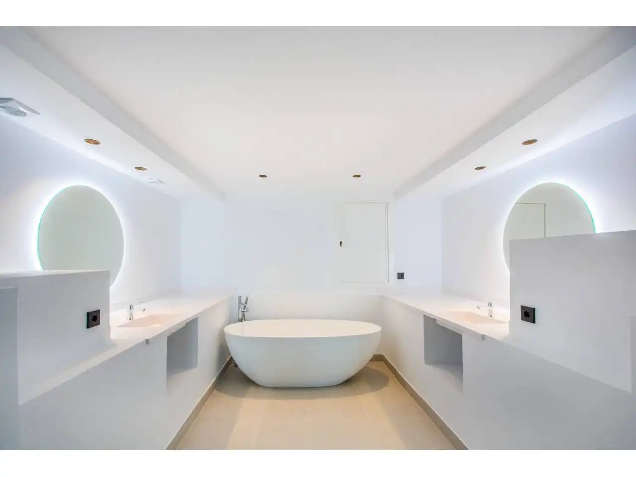 Bany de Apartament en venda en Marbella amb Aire condicionat, Calefacció i Terrassa
