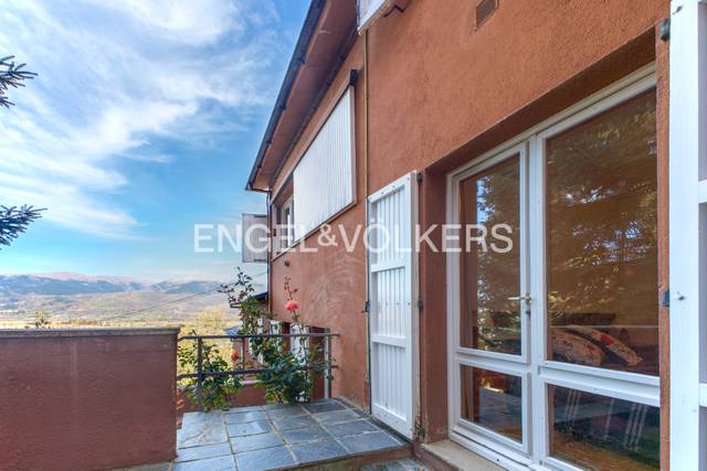 Casa adosada en Venta en Avinguda Tossa d'Alp, 13 en Alp poble