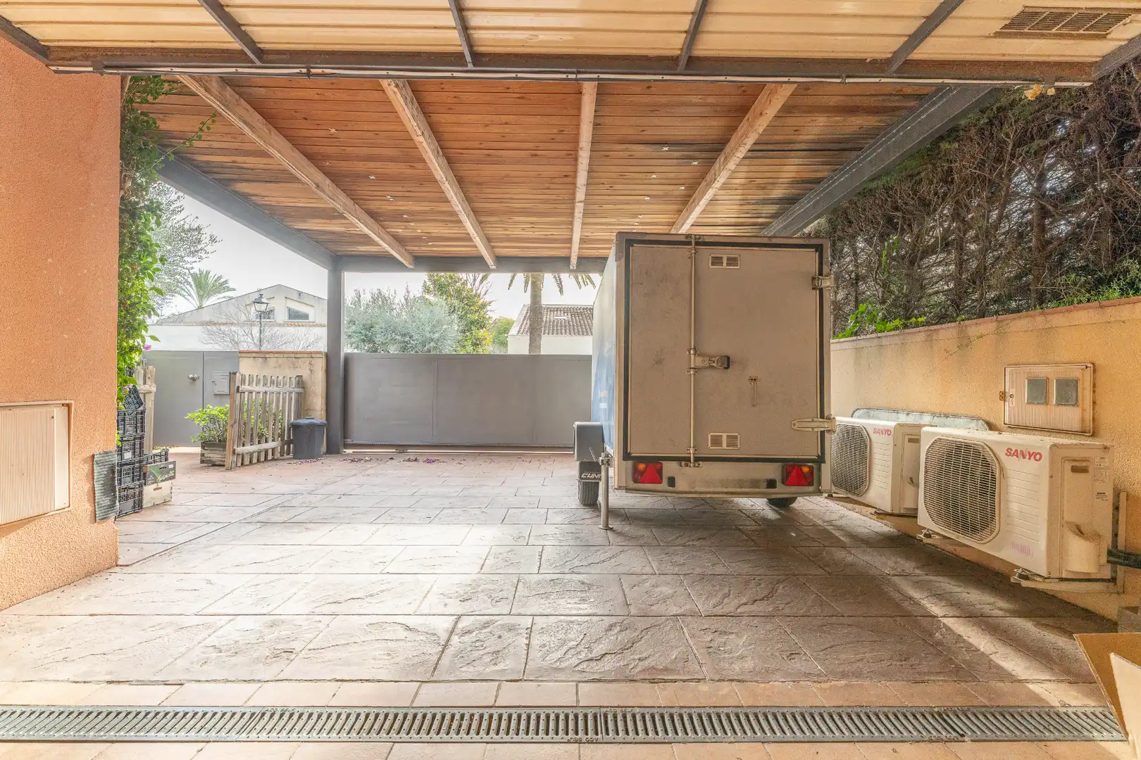 Außenansicht von Haus oder Chalet zum Verkauf in Reus mit Privatgarten, Parkett und Schwimmbad