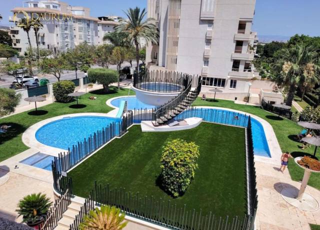 Piso en Venta en PINTOR FERNANDO SORIA en Alicante Golf