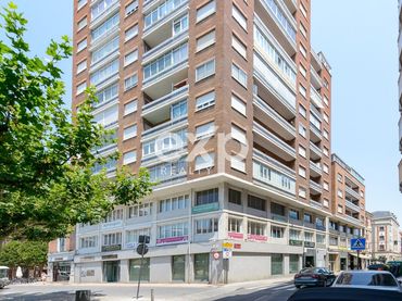 Ufficio con ascensore in vendita a Calle del Arquitecto Torbado 6