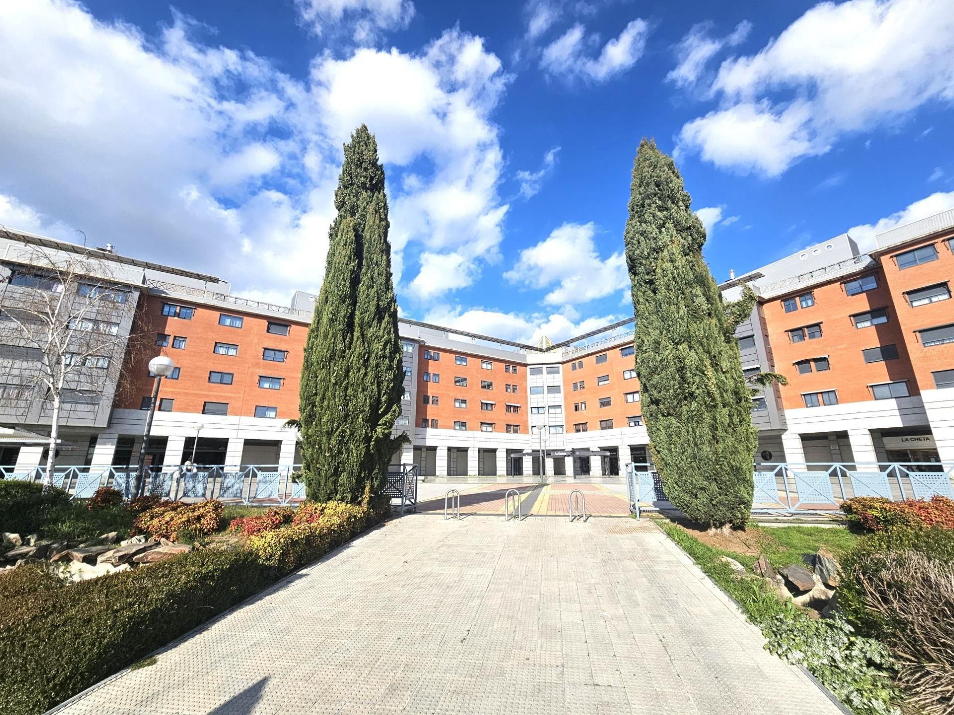 Vista exterior de Apartament en venda en Valdemoro amb Aire condicionat, Calefacció i Parquet