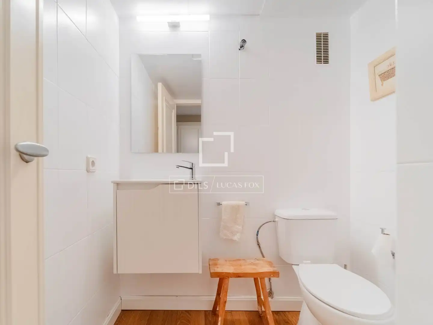Bathroom of Flat for rent in El Pla del Real