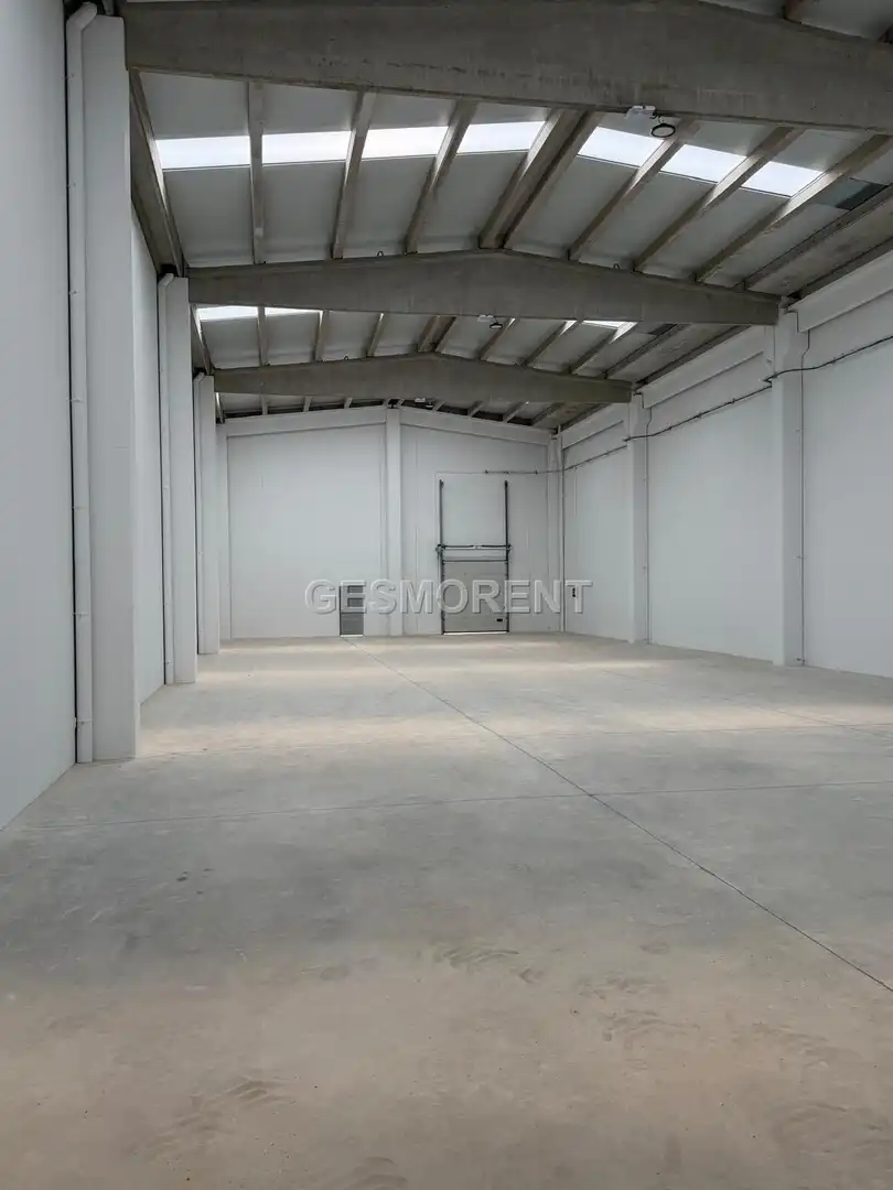 Nave industrial de alquiler en Viladecans