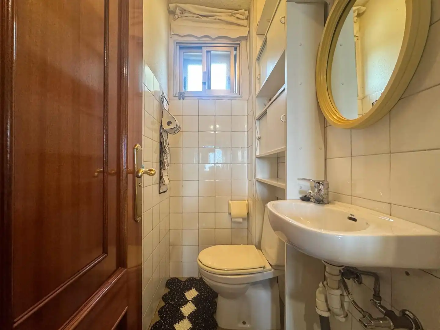 Baño de Piso en venta en Vigo  con Calefacción, Terraza y Amueblado