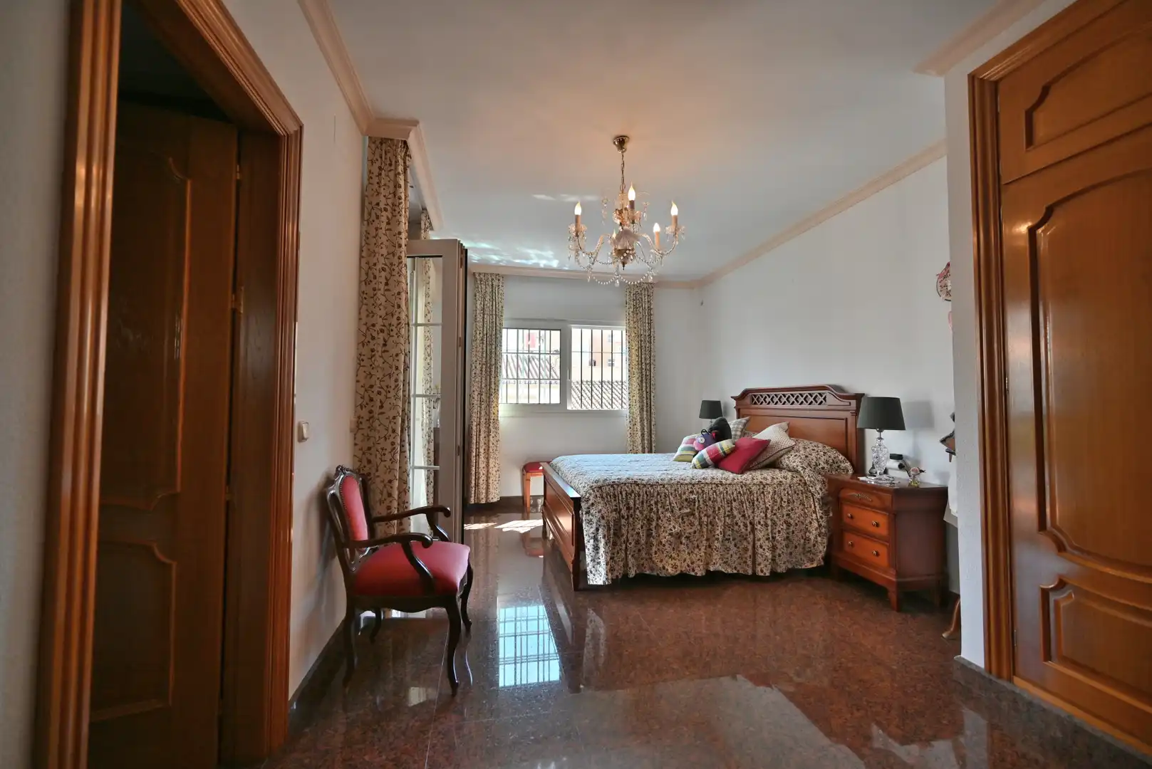 Bedroom of Houses for sale in Fuengirola  with Air Conditioner, Heating and Private garden
