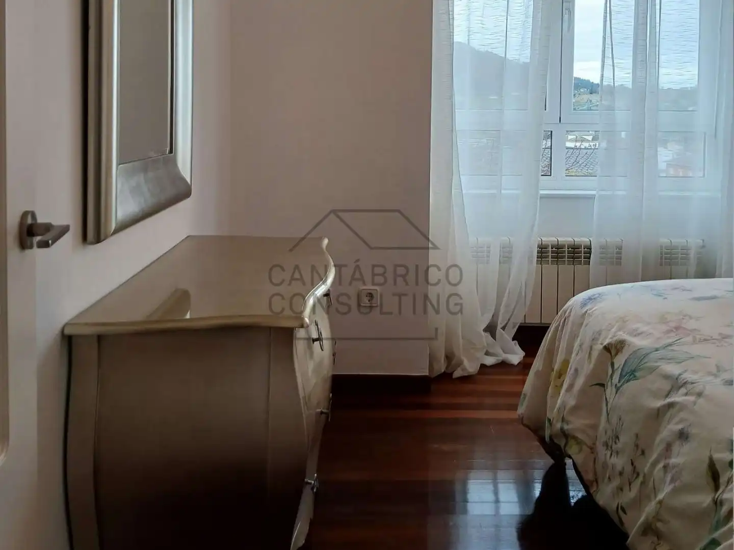 Bedroom of Houses for sale in Navia  with Heating, Parquet flooring and Terrace