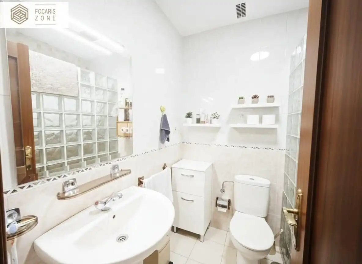 Bathroom of Detached homes for sale in Rincón de la Victoria  with Air Conditioner, Heating and Private garden