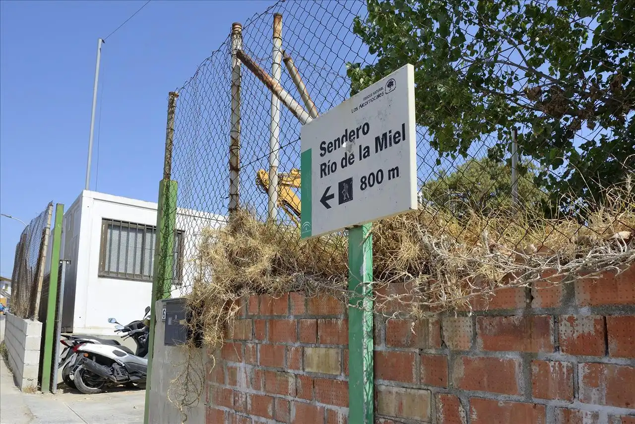 Exterior view of Detached homes for sale in Algeciras