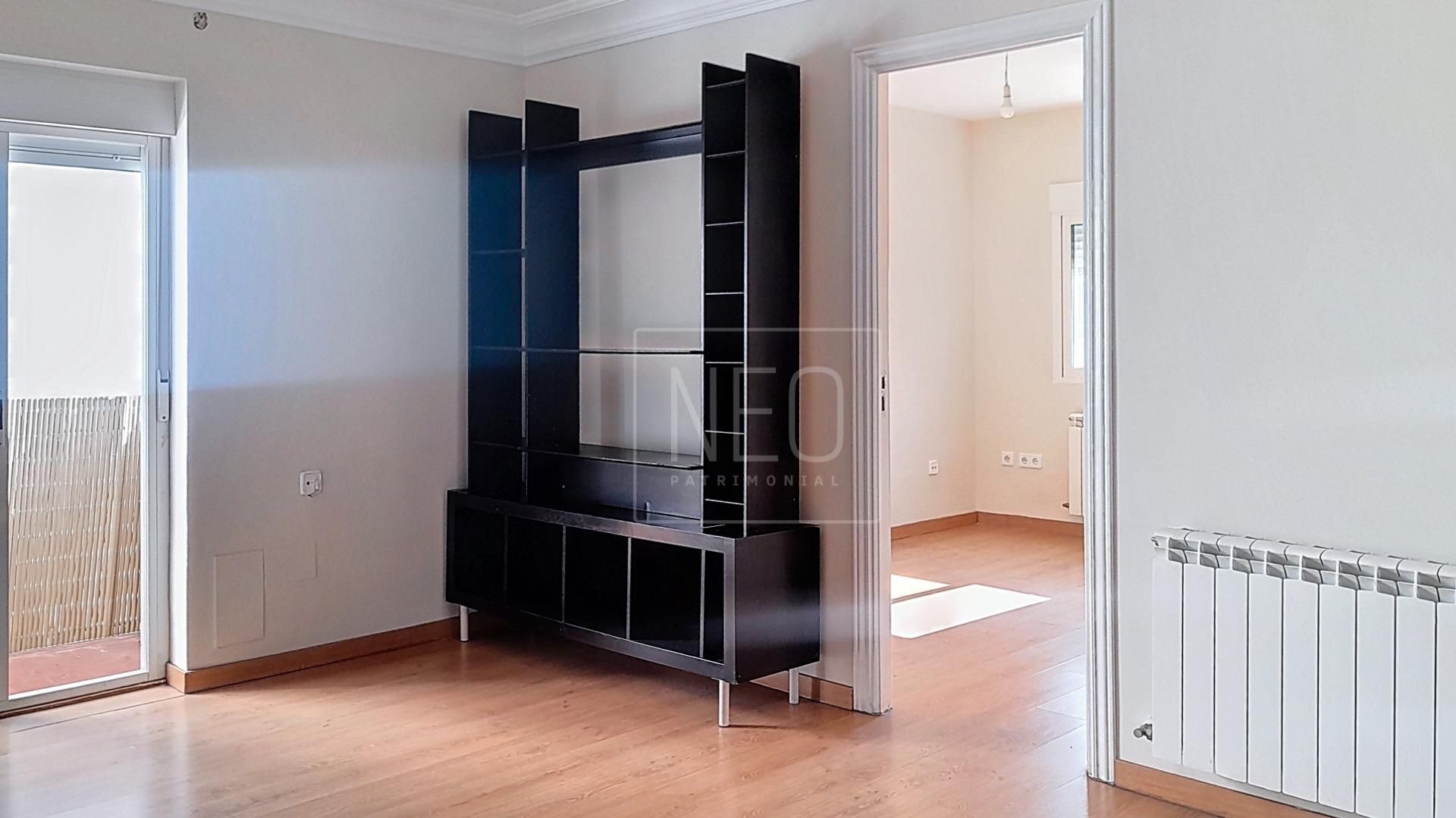 Sala de estar de Piso en venta en  Madrid Capital con Calefacción y Terraza