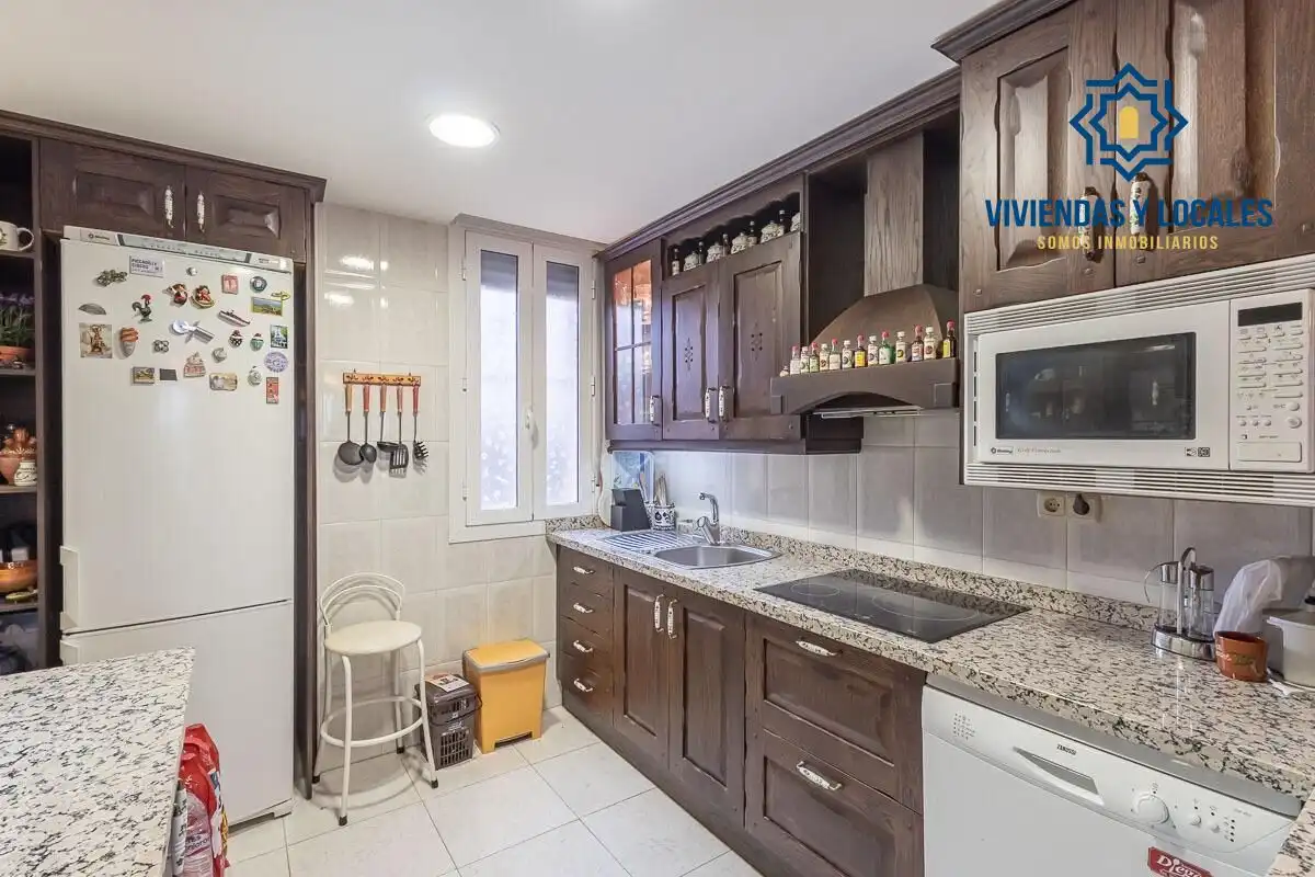 Casa con piscina in vendita a Avenida MOLINO ALTO, imagen 7