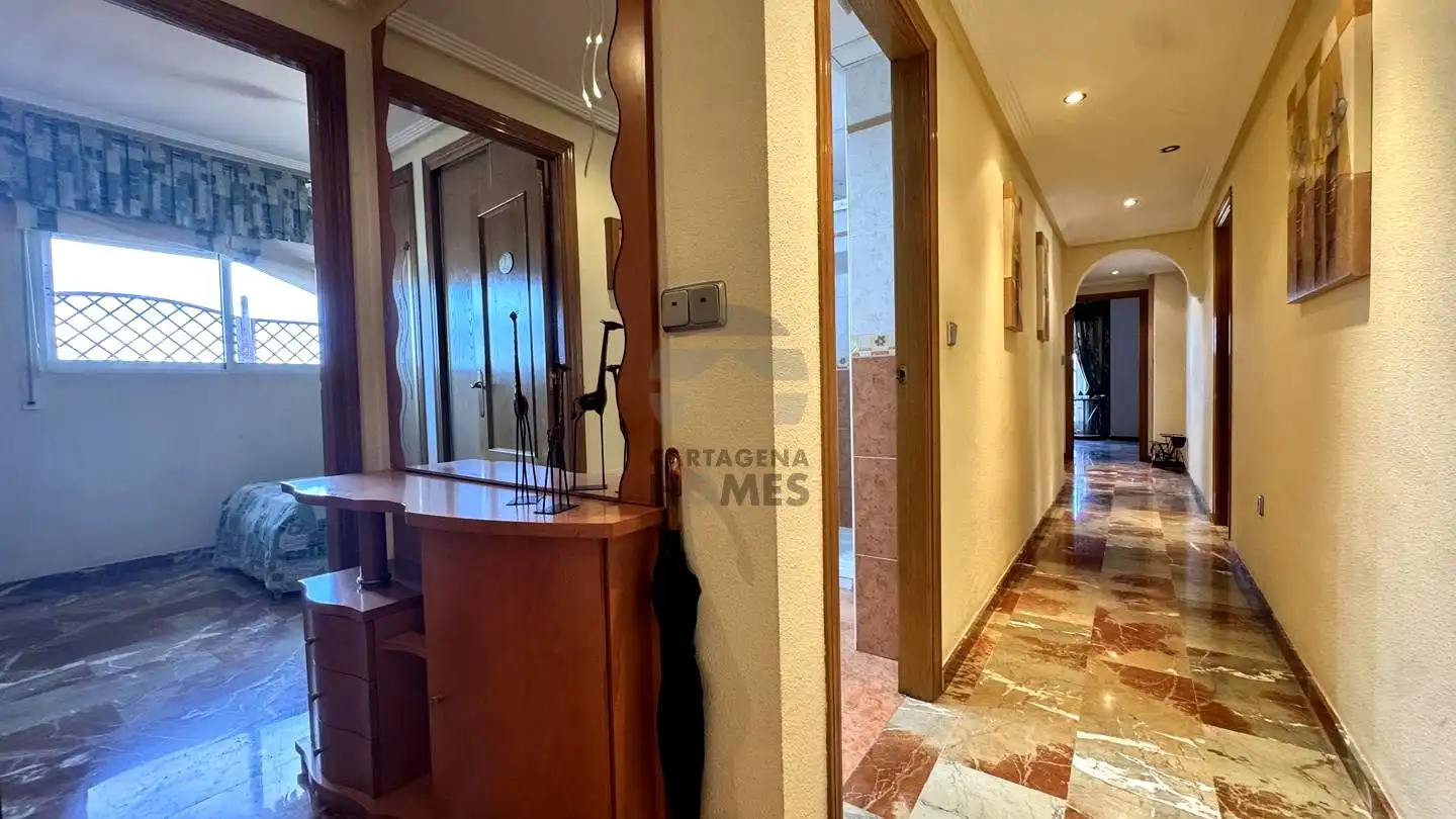 Ático en venta en Cartagena con Aire acondicionado, Terraza y Amueblado
