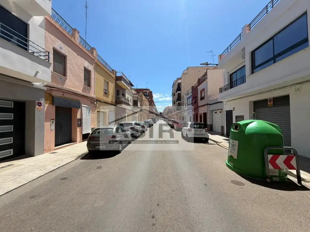 Business premises for sale in angel alcazar, imagen 2