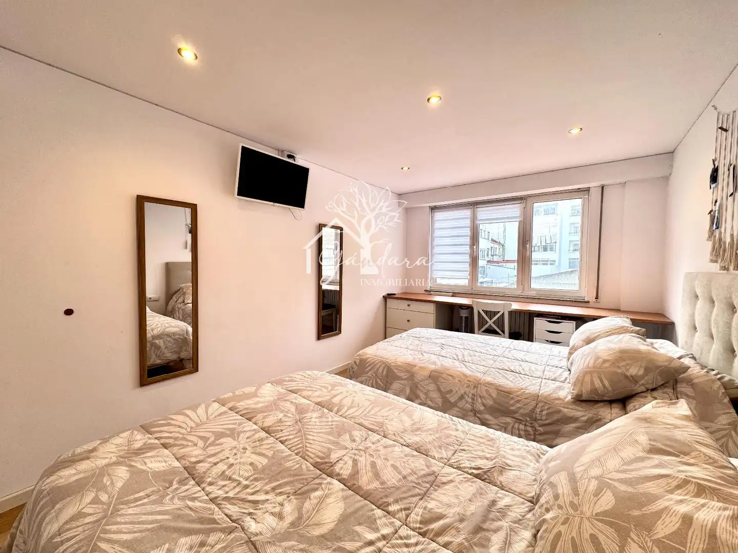 Schlafzimmer von Wohnung zum Verkauf in Ferrol mit Heizung, Parkett und Terrasse