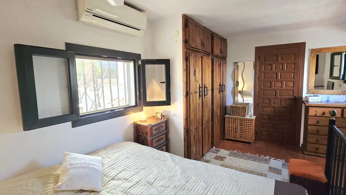 Casa rústica amb jardí en venda a Cómpeta, imagen 24