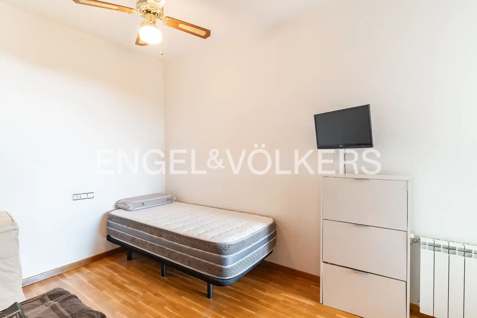 Schlafzimmer von Wohnung zum Verkauf in Sant Vicenç de Montalt mit Heizung, Terrasse und Balkon