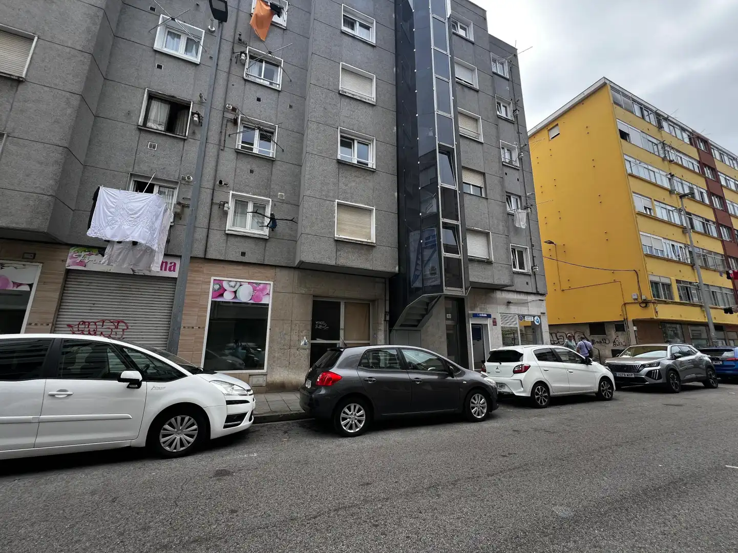 Local comercial en alquiler en Santander - Fernando de los Ríos