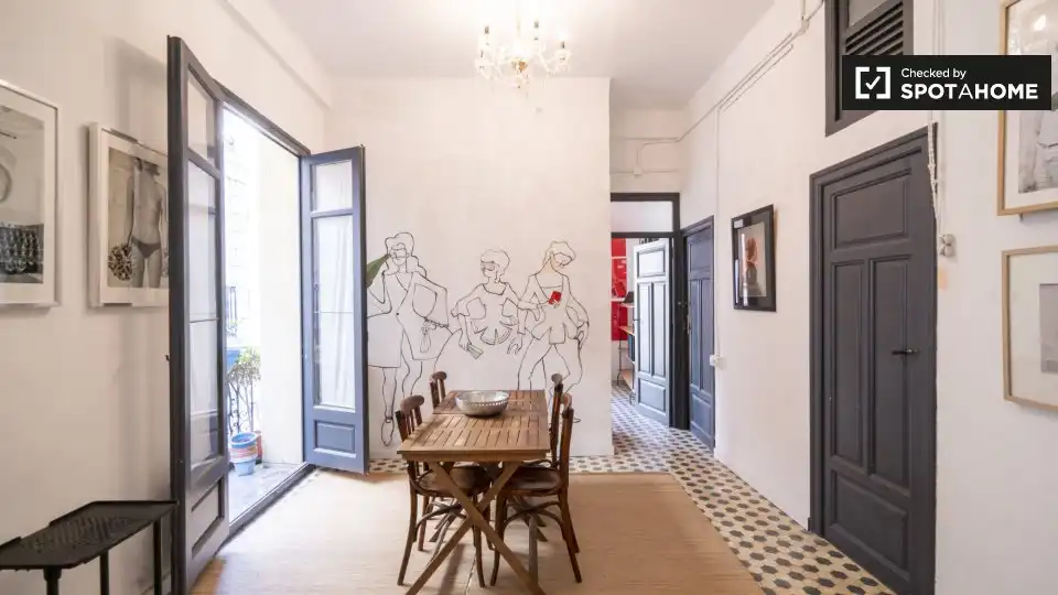 Flat with terrace to rent in Ciutat Vella, imagen 6