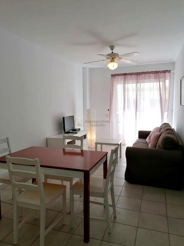 Sala de estar de Apartamento en venta en Arona con Amueblado