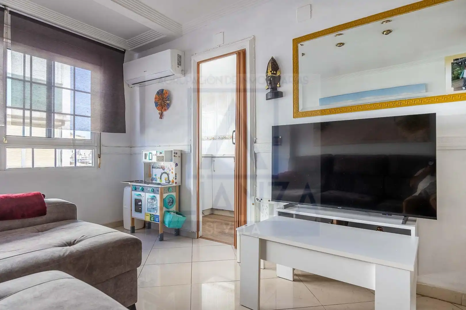 Living room of Flat for sale in Camas  with Air Conditioner