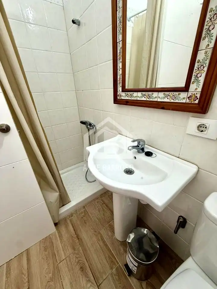 Badezimmer von Erdgeschoss zur Miete in Puerto de Santiago