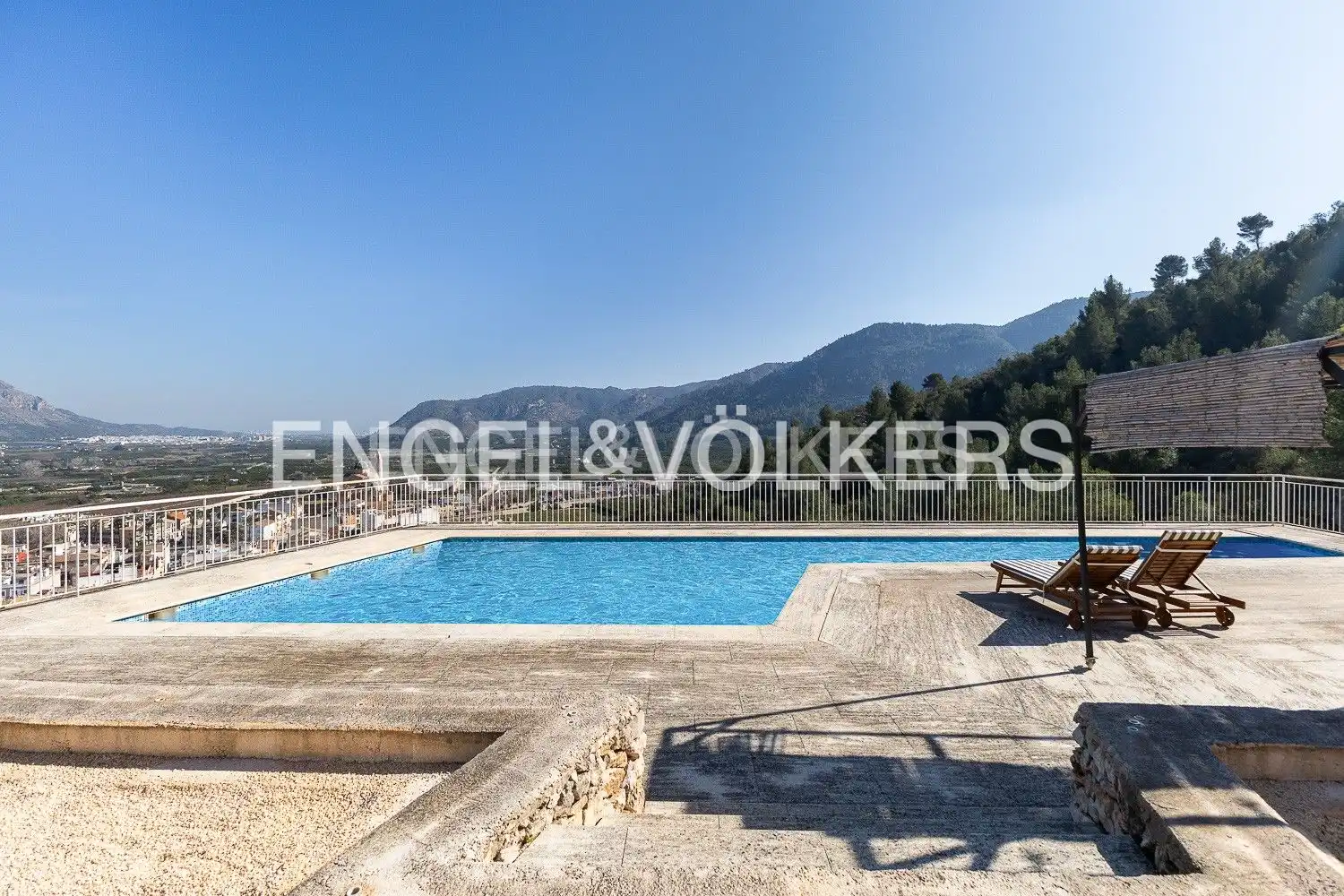 Piscina de Casa o xalet de lloguer en Tavernes de la Valldigna amb Aire condicionat, Calefacció i Jardí privat