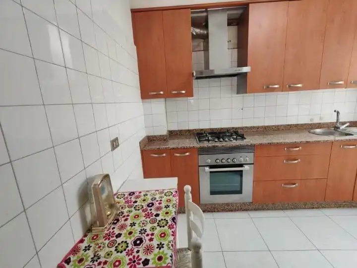 Flat with lift for sale in Calle Calle Conde de Torrecedeira, imagen 6