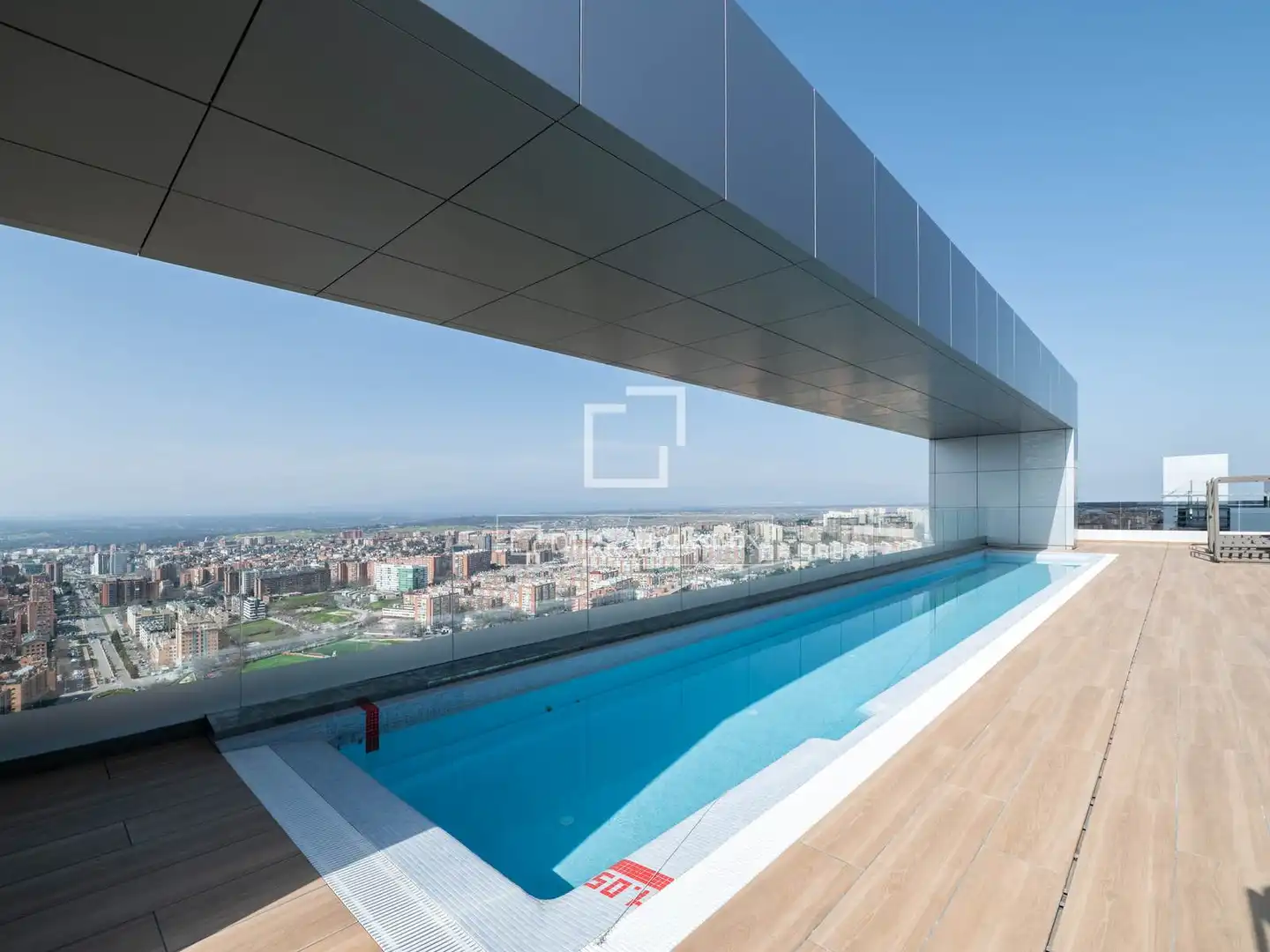 Piscina de Ático en venta en Madrid con Aire acondicionado, Calefacción y Terraza