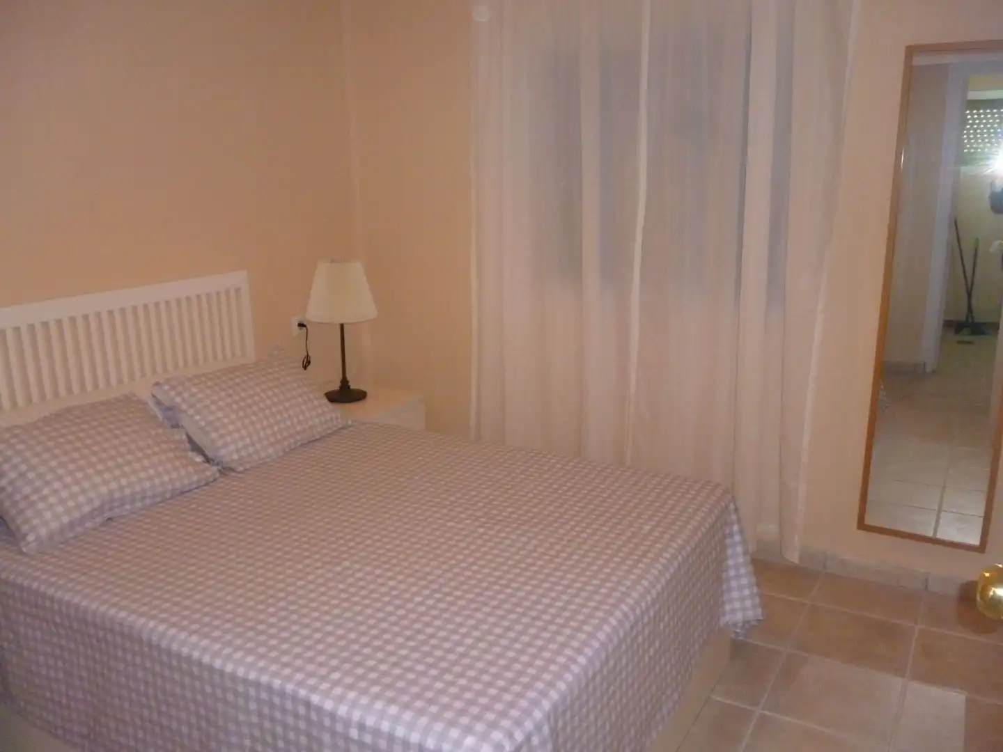 Bedroom of Flat for rent in Algeciras  with Furnished