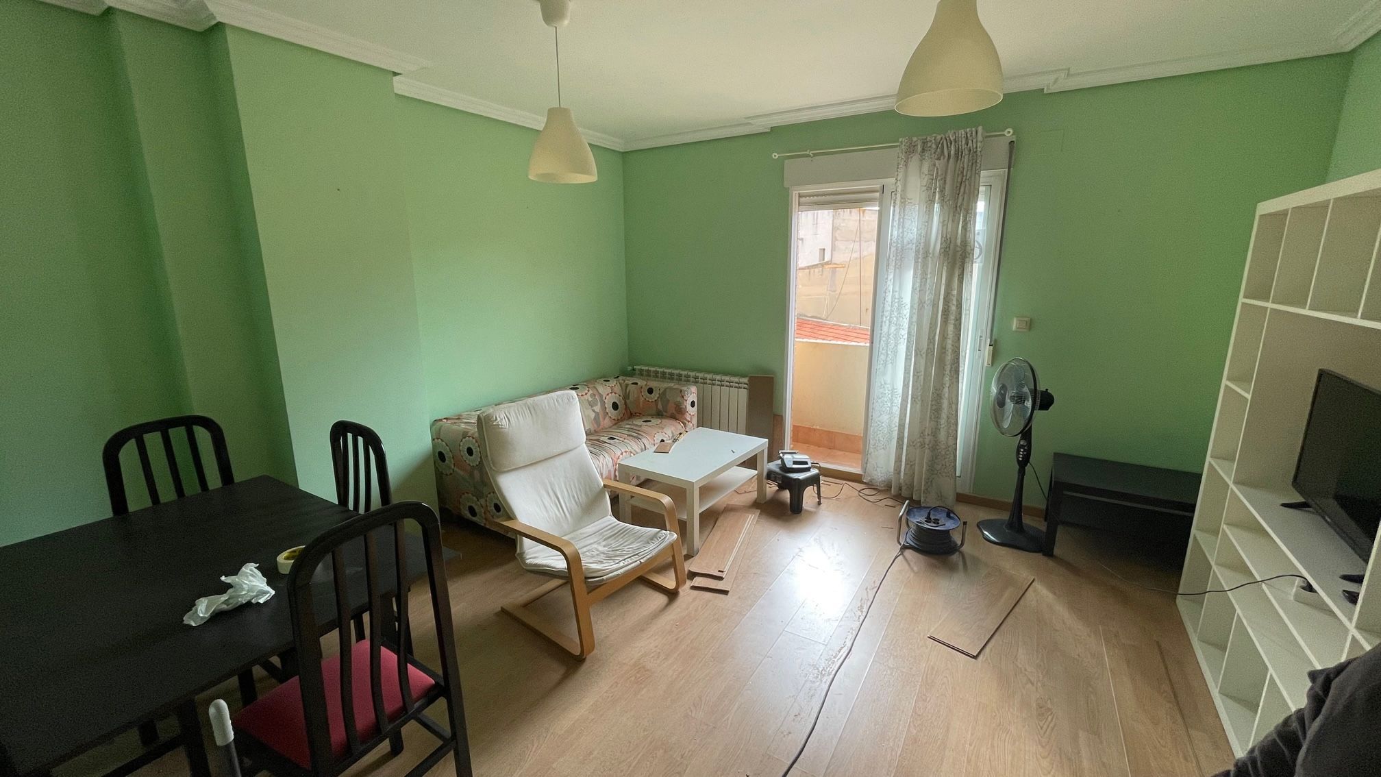 Living room of Flat for sale in  Albacete Capital  with Heating, Parquet flooring and Balcony