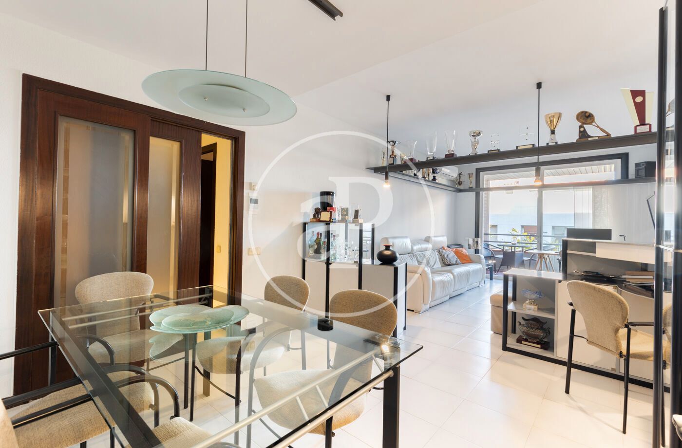 Menjador de Pis en venda en Sabadell amb Aire condicionat, Calefacció i Balcó