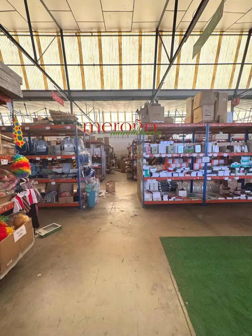 Industrial buildings for rent in Crevillent