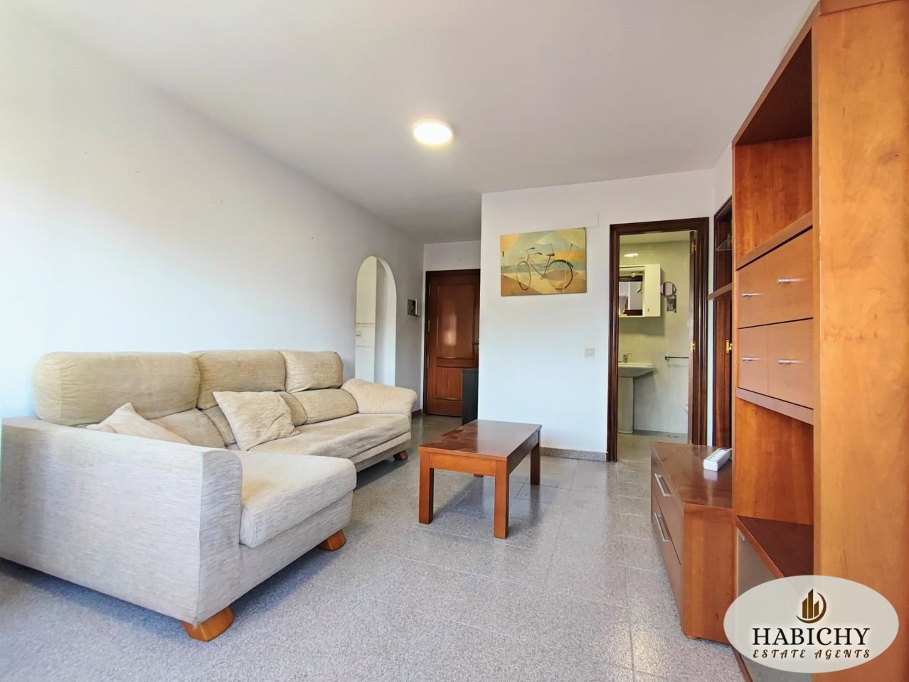 Sala de estar de Apartamento de alquiler en  Murcia Capital con Aire acondicionado, Amueblado y Balcón