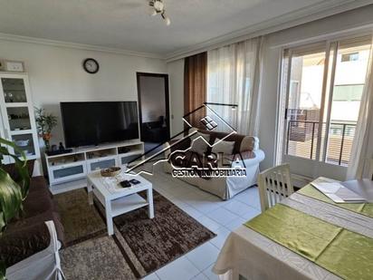 Living room of Flat for sale in Salamanca Capital  with Balcony