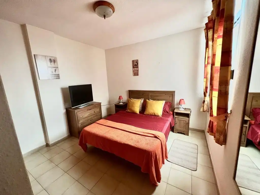 Habitación de Apartamento de alquiler en Granadilla de Abona con Amueblado