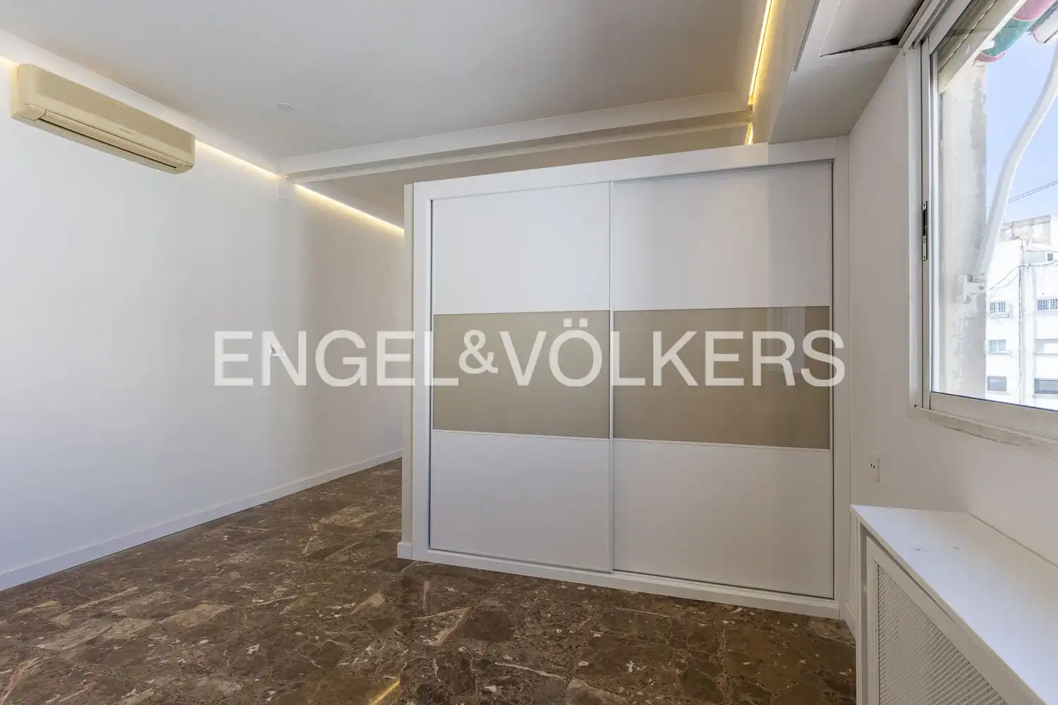 Piso de alquiler en Valencia con Aire acondicionado, Calefacción y Terraza