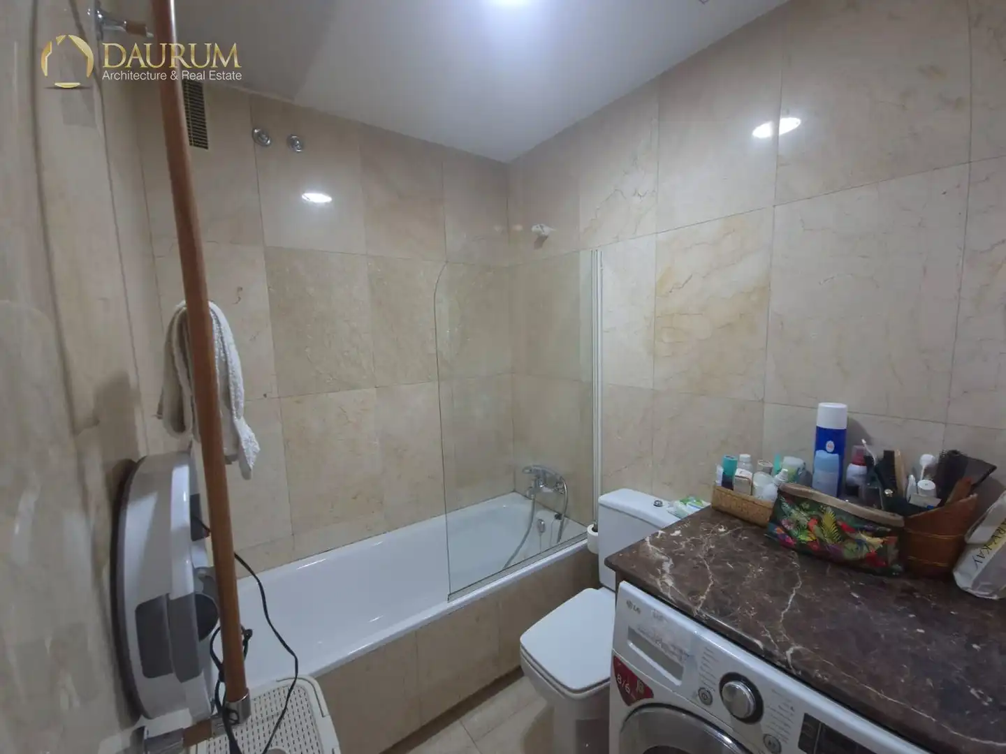 Baño de Dúplex en venta en Madrid con Aire acondicionado y Calefacción