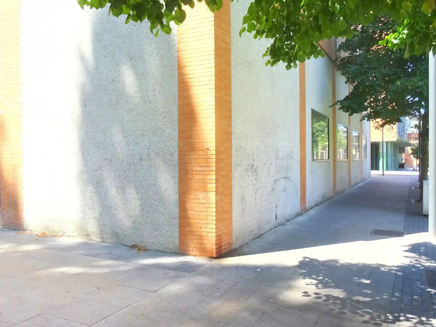 Vista exterior de Local de lloguer en Tres Cantos