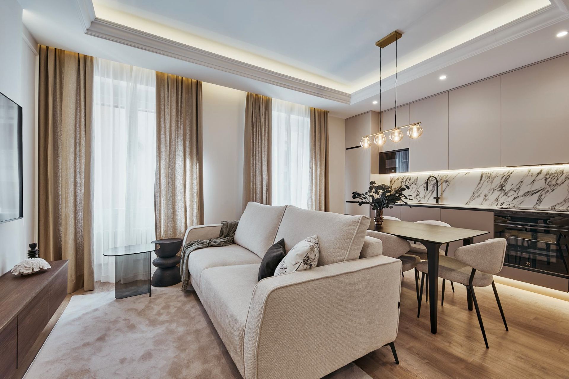 Living room of Flat for sale in  Madrid Capital  with Air Conditioner, Heating and Furnished