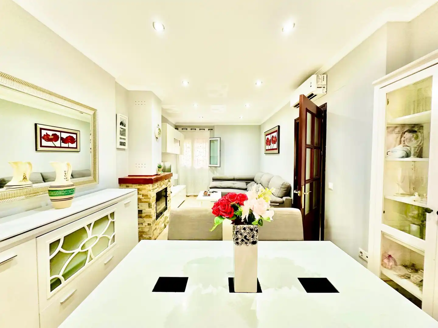 Living room of Detached homes for sale in San Fernando  with Air Conditioner, Storage room and Balcony