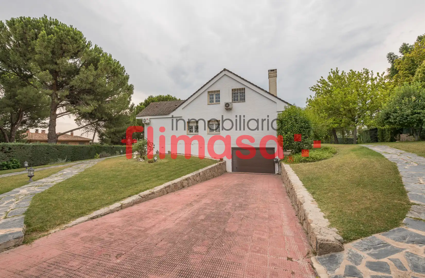 Vista exterior de Casa o chalet en venta en Villaviciosa de Odón