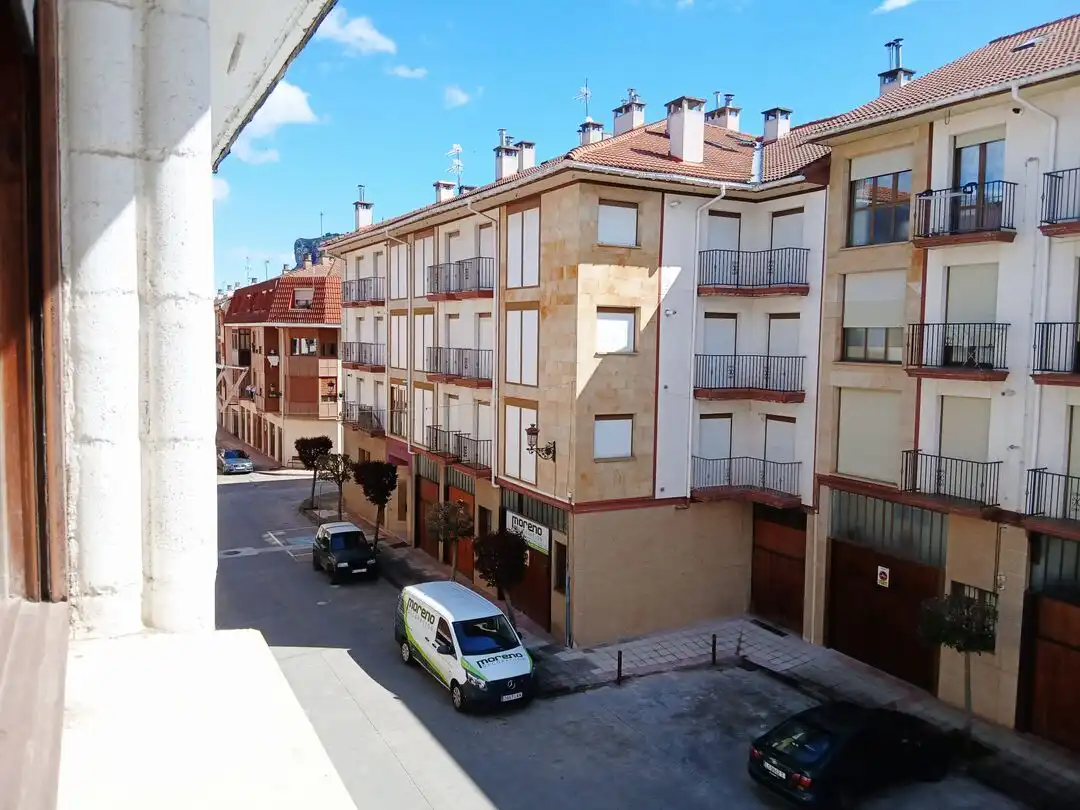 Vista exterior de Piso en venta en Ezcaray con Calefacción