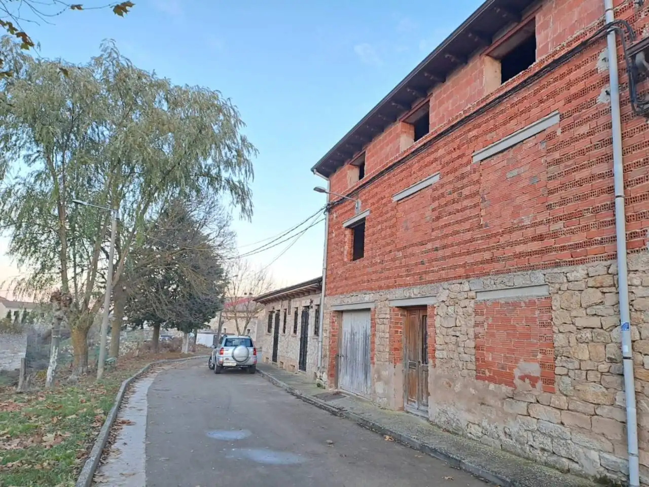 Vista exterior de Casa adosada en venta en Quintanilla Vivar con Jardín privado